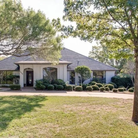 Rent this 4 bed house on 514 North Peytonville Avenue in Southlake, TX 76092
