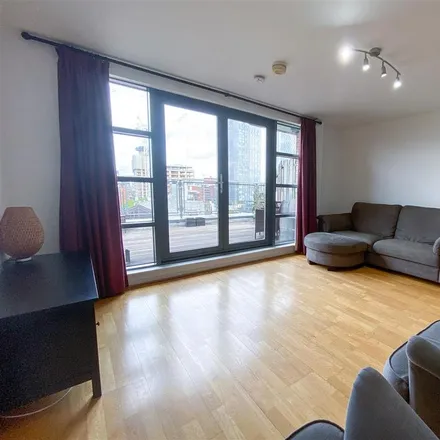 Rent this 3 bed apartment on Citygate 1 in 1 Blantyre Street, Manchester