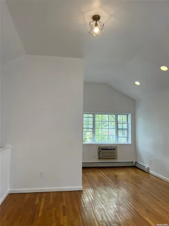 Rent this 3 bed townhouse on 82-83 88th Place in New York, NY 11385