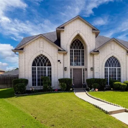Buy this 5 bed house on 8412 Island Court in Fort Worth, TX 76137