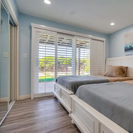 Rent this 5 bed house on Palos Verdes Estates