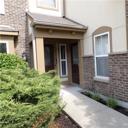 Image 1 - 2175 Rolling Hills Drive, Covington, KY 41017, USA - Condo for rent