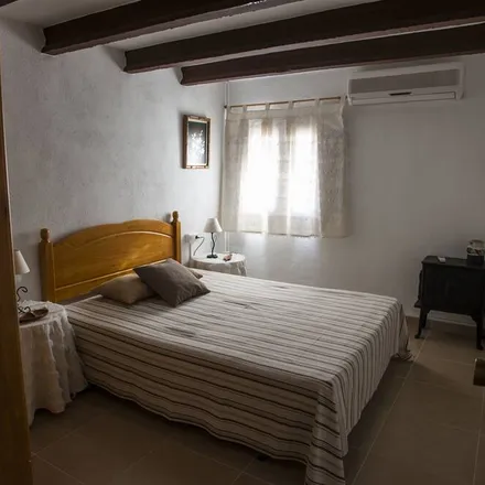 Rent this 2 bed apartment on 43500 Tortosa