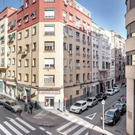 Image 5 - Calle de la Batalla del Salado, 22, 28045 Madrid, Spain - Apartment for rent