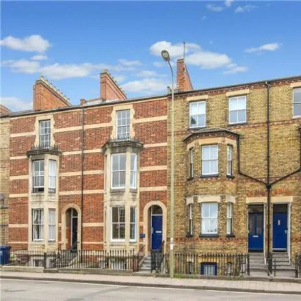 Rent this 3 bed townhouse on Clarendon Institute in Walton Street, Oxford