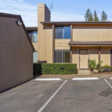 Buy this 2 bed condo on 6450 Fairway Avenue Southeast in Salem, OR 97306