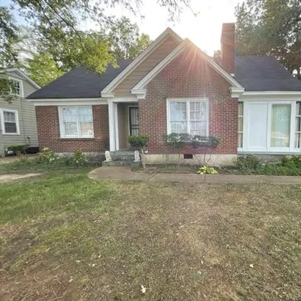 Buy this 3 bed house on 1075 Maury Street in Memphis, TN 38107