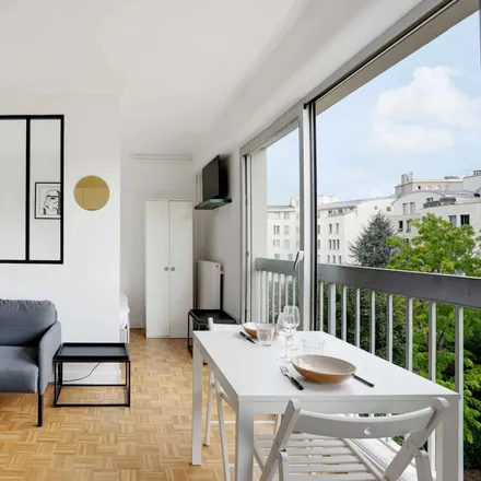 Rent this 1 bed apartment on 7 Rue de l'Amiral Courbet in 75012 Saint-Mandé, France