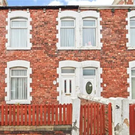 Image 1 - South View, 18 Shield Row Lane, New Kyo, DH9 7UD, United Kingdom - Townhouse for sale