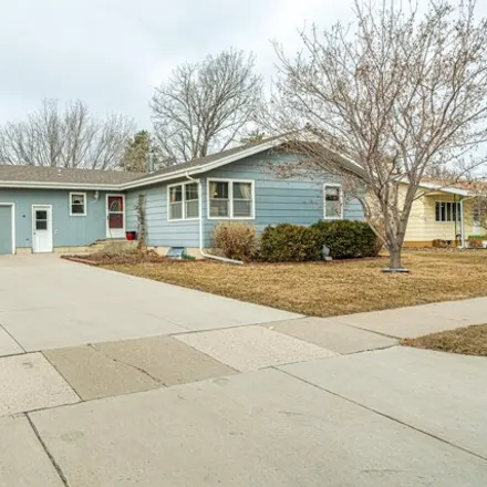 Buy this 5 bed house on 414 West Interstate Avenue in Bismarck, ND 58503