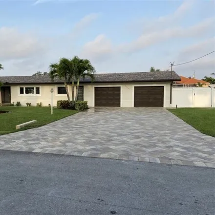 Image 1 - 5346 Colony Court, Cape Coral, FL 33904, USA - House for sale