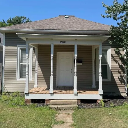 Buy this 2 bed house on 5020 Orleans Avenue in Sioux City, IA 51106