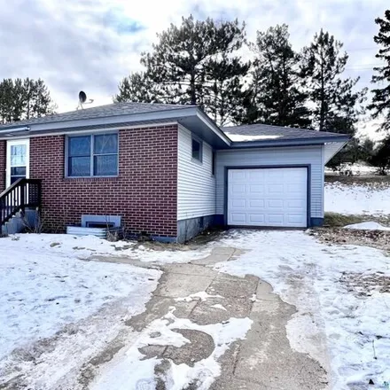 Buy this 4 bed house on 525 South 6th Avenue East in Ely, MN 55731