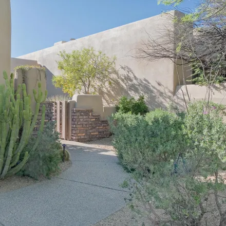 Rent this 3 bed townhouse on 40168 North 110th Place in Scottsdale, AZ 85262