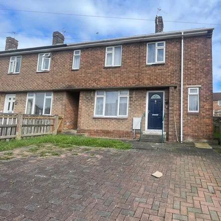 Rent this 3 bed duplex on 92 Jubilee Road in Jubilee Road, Shildon