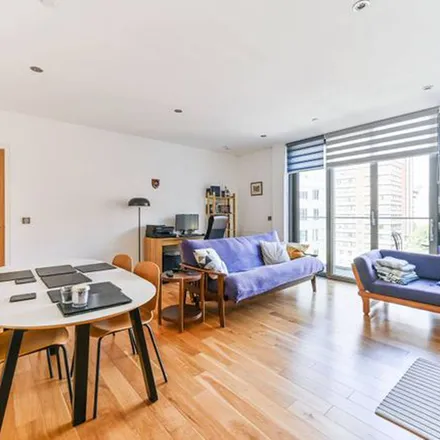 Rent this 1 bed apartment on 23 Scarbrook Road in London, CR0 1SQ