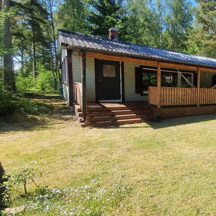 Rent this 3 bed house on Oknölundsvägen in Mönsterås kommun, Sweden