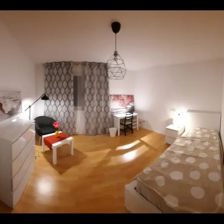 Rent this 2 bed apartment on Tucholskystraße 79 in 60598 Frankfurt, Germany