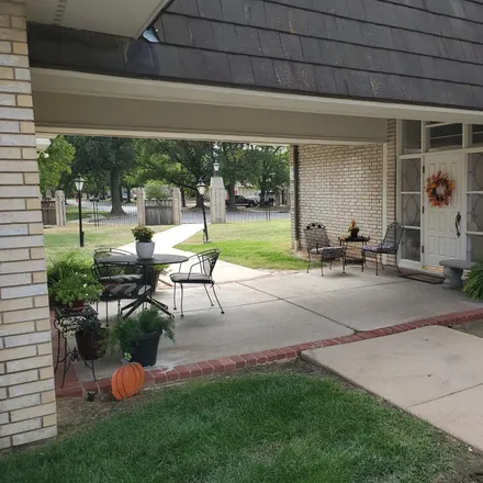 Buy this 1 bed condo on 7067 East Central Avenue in Forest Hills, Wichita