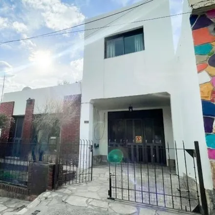 Buy this 4 bed house on SEM Sistema de Estacionamiento Medido in Remis "Apolo", Avenida Rivadavia 1827