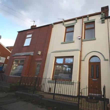 Rent this 3 bed townhouse on Back Essex Street in Horwich, BL6 6ET