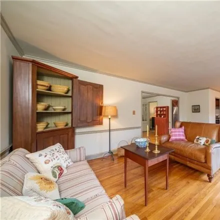 Image 9 - 2 Chateaux Circle, Village of Scarsdale, NY 10583, USA - Apartment for sale