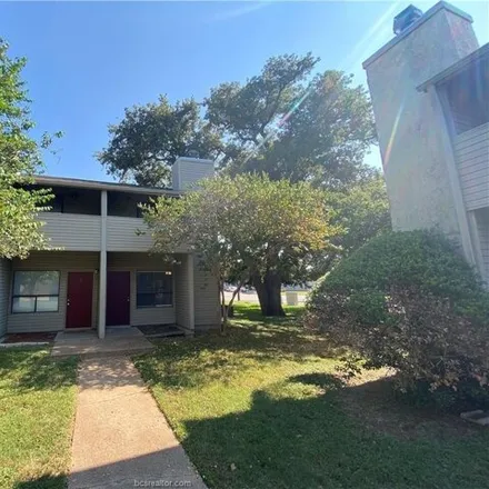 Image 1 - 1910 Dartmouth Street, College Station, TX 77840, USA - Condo for sale