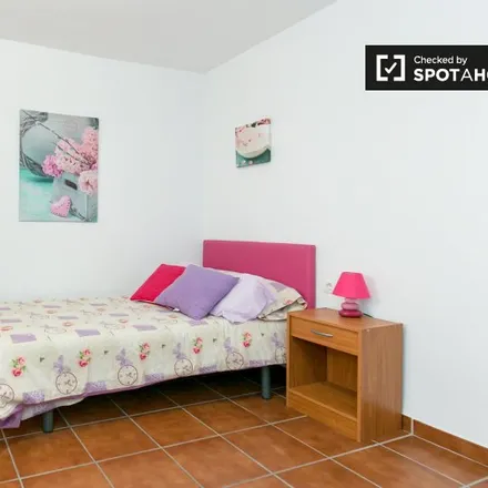 Image 3 - Centro Administrativo Triunfo, Calle Acera de San Ildefonso, 18010 Granada, Spain - Room for rent