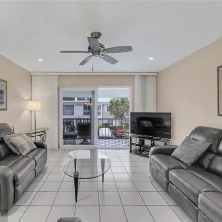 Image 6 - 5571 Bay Club Drive, Fort Lauderdale, FL 33308, USA - Condo for sale
