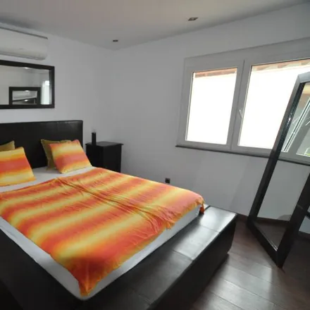 Rent this 3 bed house on 38400 Puerto de la Cruz