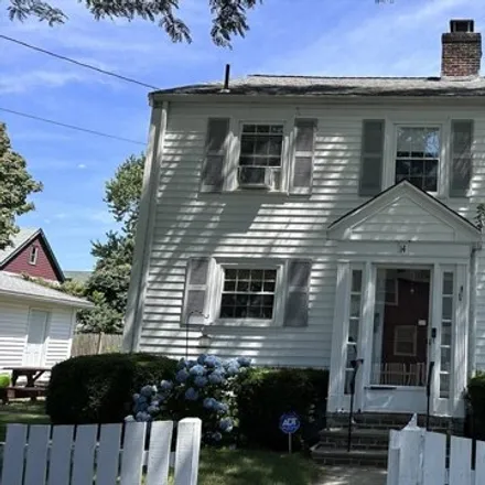 Rent this 3 bed house on 14 Franklin Ave in Quincy, Massachusetts