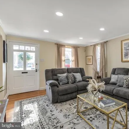 Image 6 - 1513 West Wynnewood Road, Wynnebrook Manor, Lower Merion Township, PA 19003, USA - House for sale