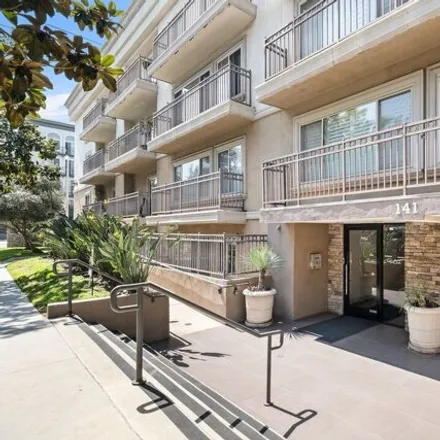 Buy this 1 bed condo on 8849 West 3rd Street in Los Angeles, CA 90048