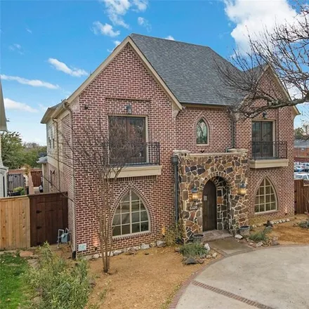 Rent this 5 bed house on 2945 Dyer Street in University Park, TX 75275