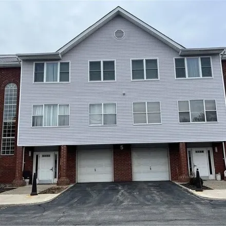 Image 1 - 122 Deer Court Drive, City of Middletown, NY 10940, USA - Condo for sale