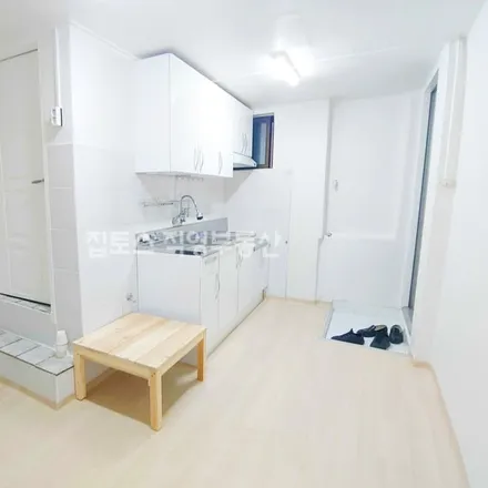 Rent this 2 bed apartment on 서울특별시 광진구 구의동 52-3