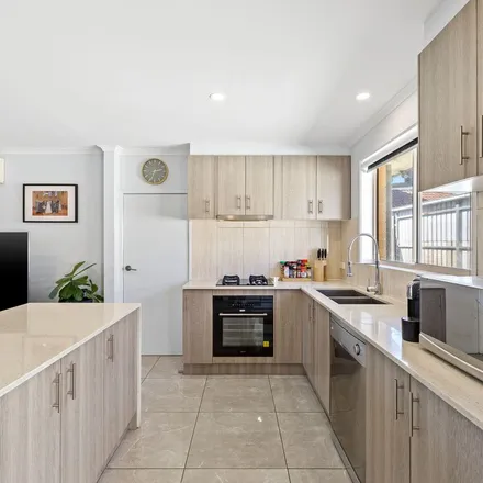 Rent this 3 bed apartment on Drysdale Court in Hampton Park VIC 3976, Australia