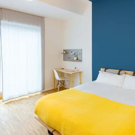 Rent this 4 bed room on Georg-Voigt-Straße 15 in 60325 Frankfurt, Germany
