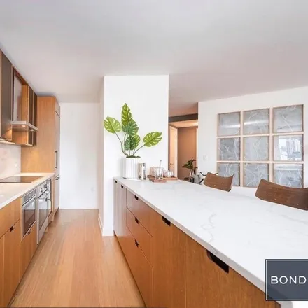 Rent this 3 bed apartment on 420 East 54th Street in New York, NY 10022