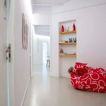 Rent this 8 bed apartment on Passatge d'Alió in 20, 08001 Barcelona