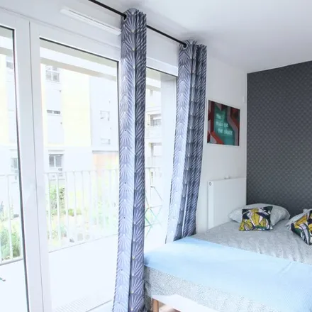 Rent this 5 bed room on 151 Boulevard Victor Hugo in 92110 Clichy, France