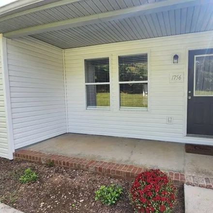 Rent this studio apartment on 1756 Lewisburg Pike in Franklin, Tennessee