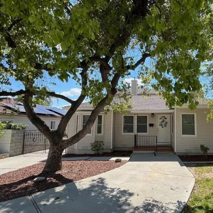 Buy this 3 bed house on 407 Magnolia Avenue in Bakersfield, CA 93305
