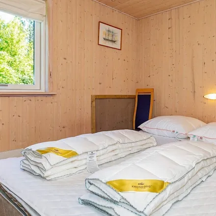 Rent this 3 bed house on Løgstør Golfklub in Sønderport, 9670 Løgstør