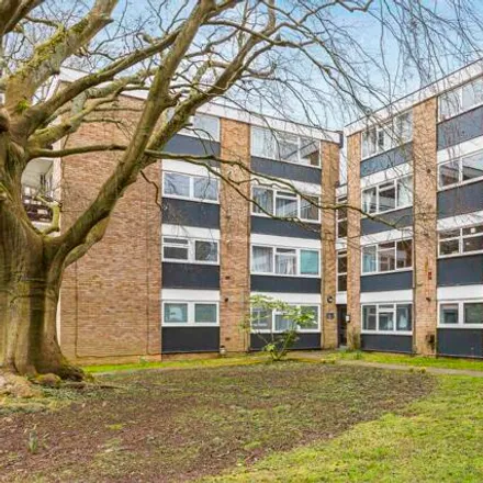 Buy this 2 bed apartment on Abbots Park in St Albans, AL1 1SZ