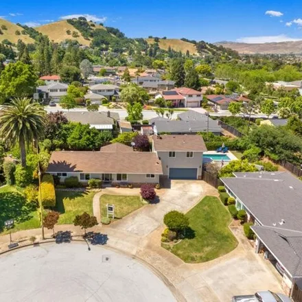 Image 3 - 17080 Piedmont Court, Morgan Hill, CA 95038, USA - House for sale
