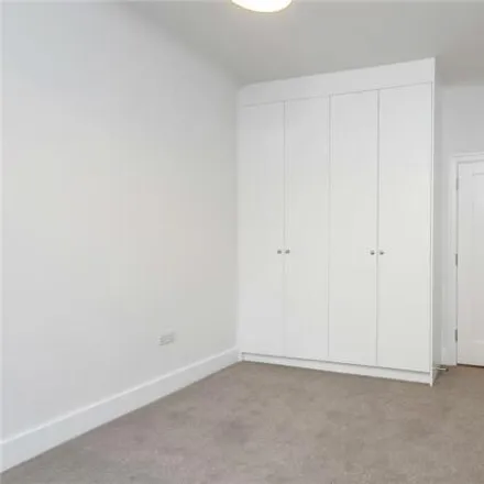 Image 7 - Grove End Gardens, 33 Grove End Road, London, NW8 9ND, United Kingdom - Room for rent