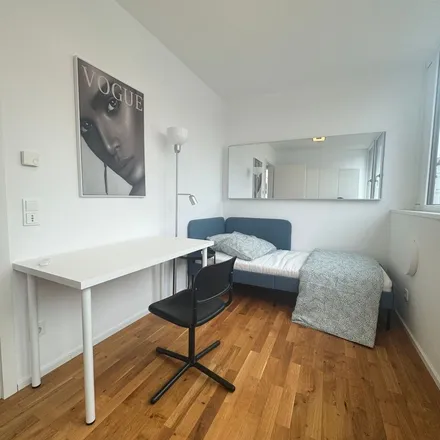 Rent this 4 bed apartment on Radolfzeller Straße 40 in 81243 Munich, Germany