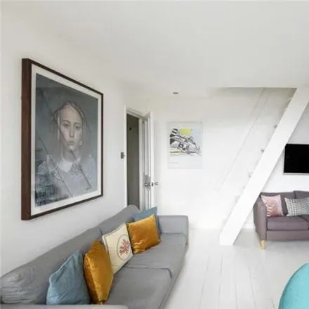 Image 1 - 66 Cambridge Gardens, London, W10 6HH, United Kingdom - Townhouse for rent