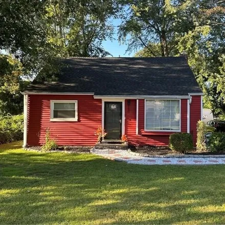 Buy this 3 bed house on 150 Glen Haven Road in New Haven, CT 06513
